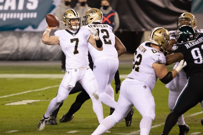 New Orleans Saints quarterback Taysom Hill (7) passes against the Philadelphia Eagles. Mandatory Credit: Bill Streicher-USA TODAY Sports